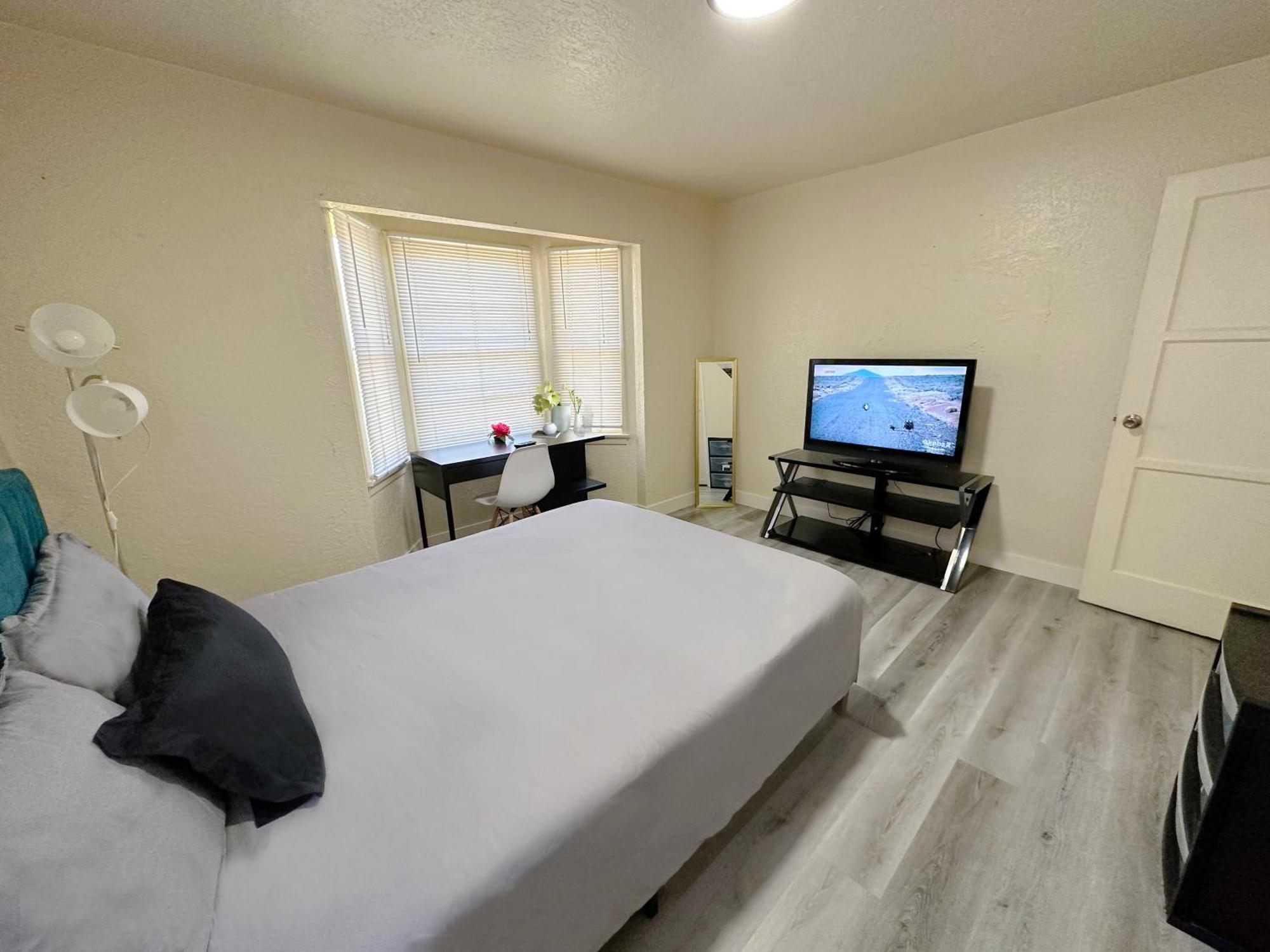 צ'ולה ויסטה Entire Lovely 3-Bedroom Home W Yard, Parking מראה חיצוני תמונה