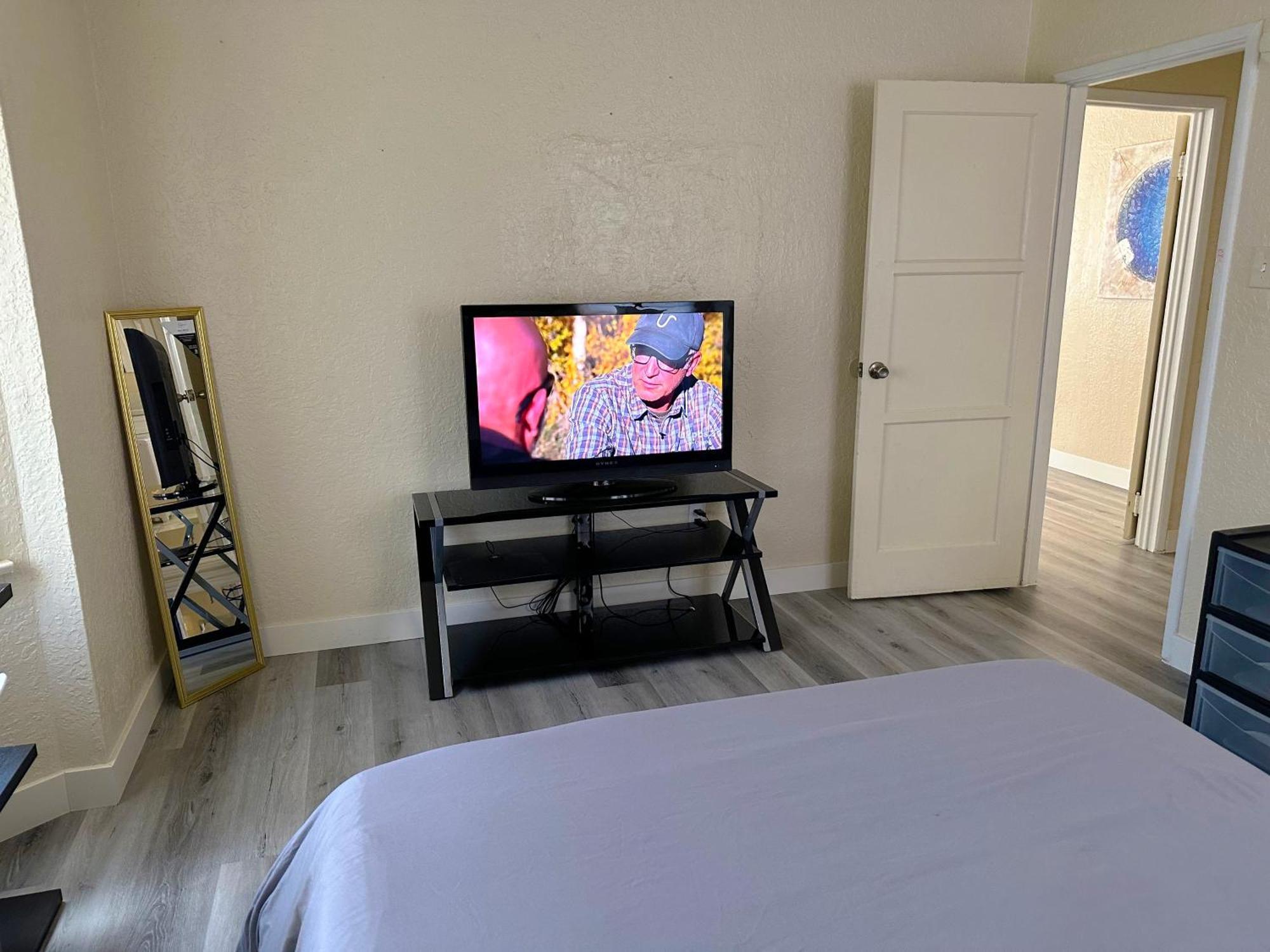 צ'ולה ויסטה Entire Lovely 3-Bedroom Home W Yard, Parking מראה חיצוני תמונה